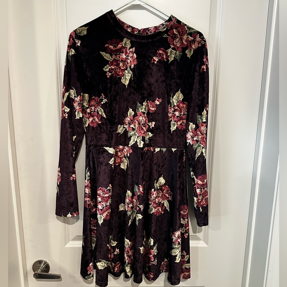 Altar’d state velvet long sleeve dress